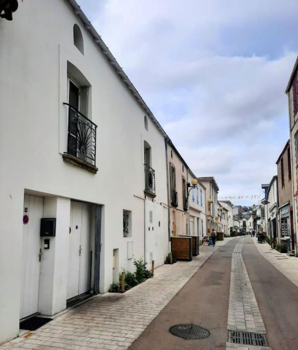 Elegante Maison De Ville Pornic Exterior foto